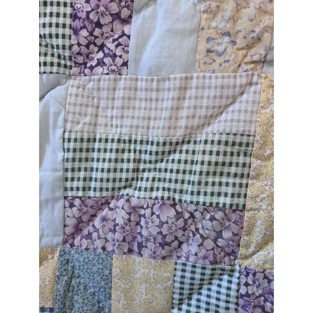 Vintage Quilt-Hand Sewn&Quilted-Grandmother's Diamond 84